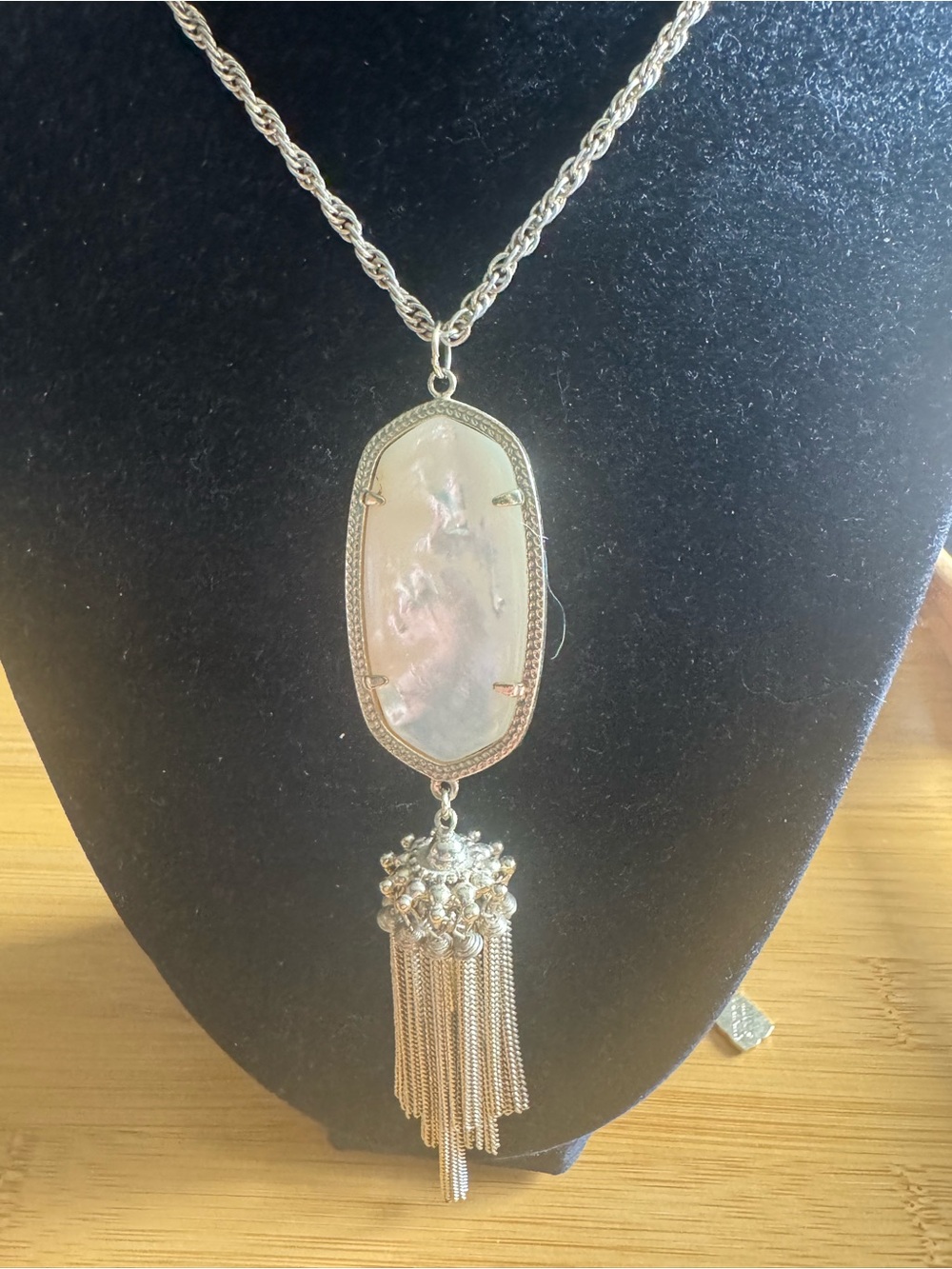 Kendra Scott Rayne Necklace Mother Of Pearl Pendant Gold Tone, 32
